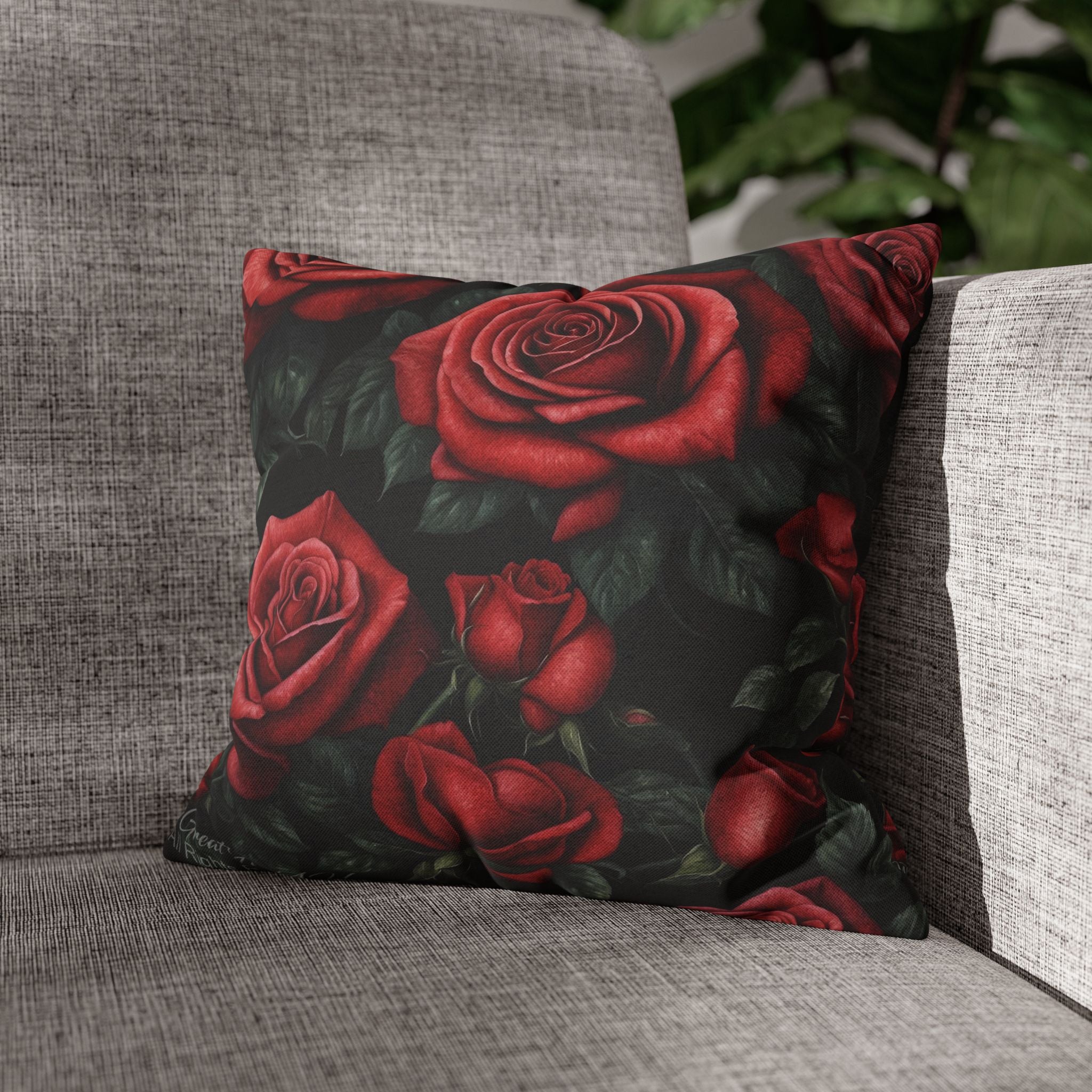 Red Roses Awakening Designed Spun Polyester Square Pillow Case Cover