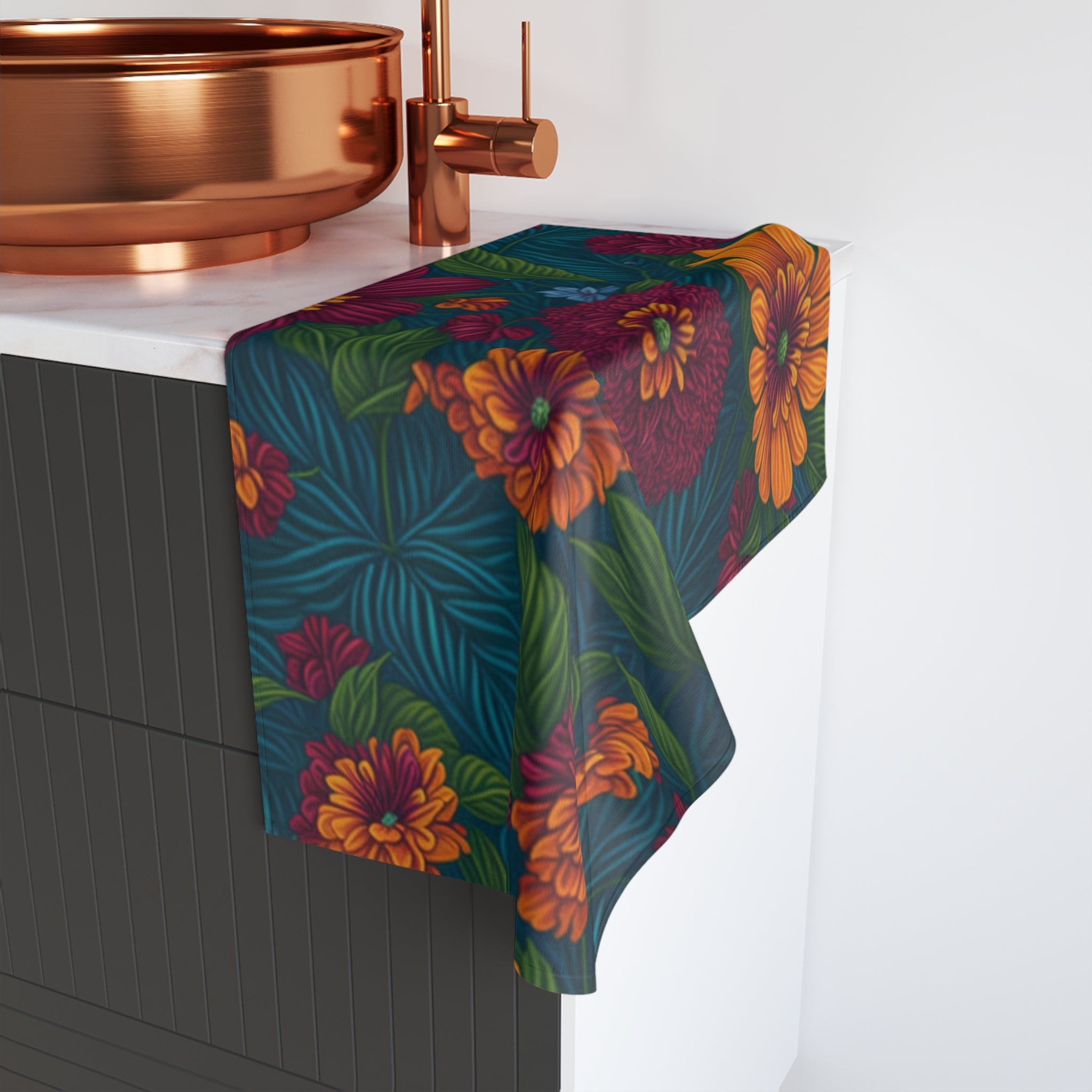 Exotic Tolmiea Flowers Designed Hand Towel