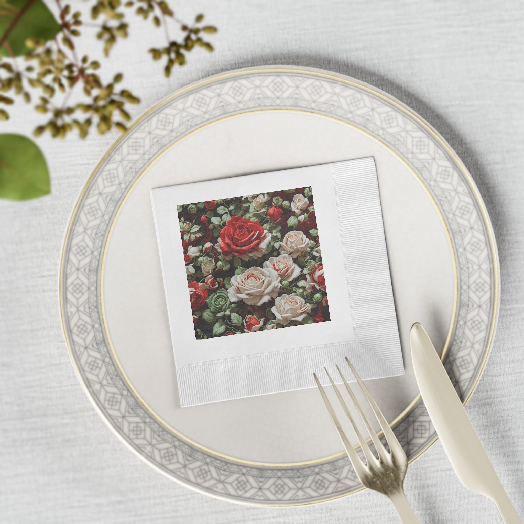 Cold Bunches of Roses Designed White Coined Napkins 2 Sizes and Counts